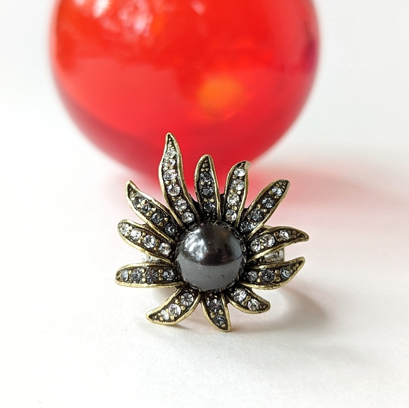 Signed HEIDI DAUS "Sublime Star" Black Statement Ring w/ Rhinestones Size 6.5 - Picture 1 of 12